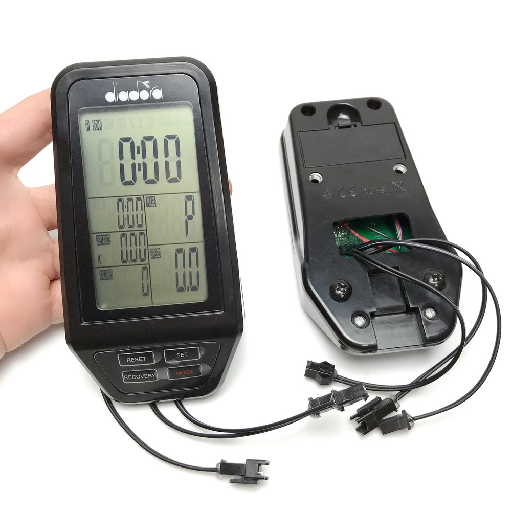 Schermo Display Computerizzato - Sports Equipment List recensione e prezzo